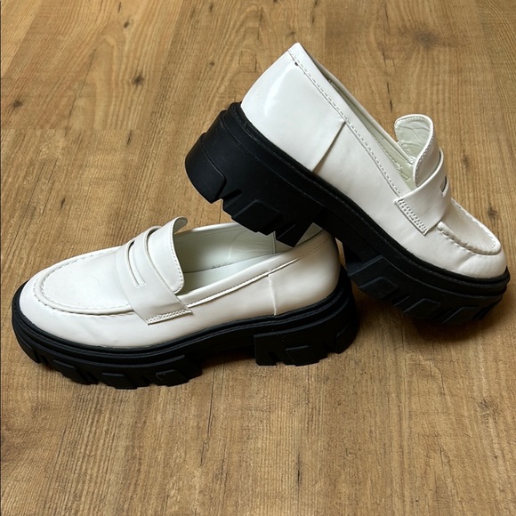 White Chunky Loafers Flats & Loafers - Picture 4 of 7
